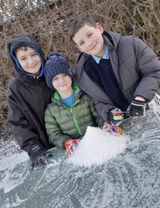 K & C Kids Cabin provide before and after school care in Snarestone